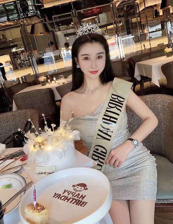 温哥华伴游模特价格